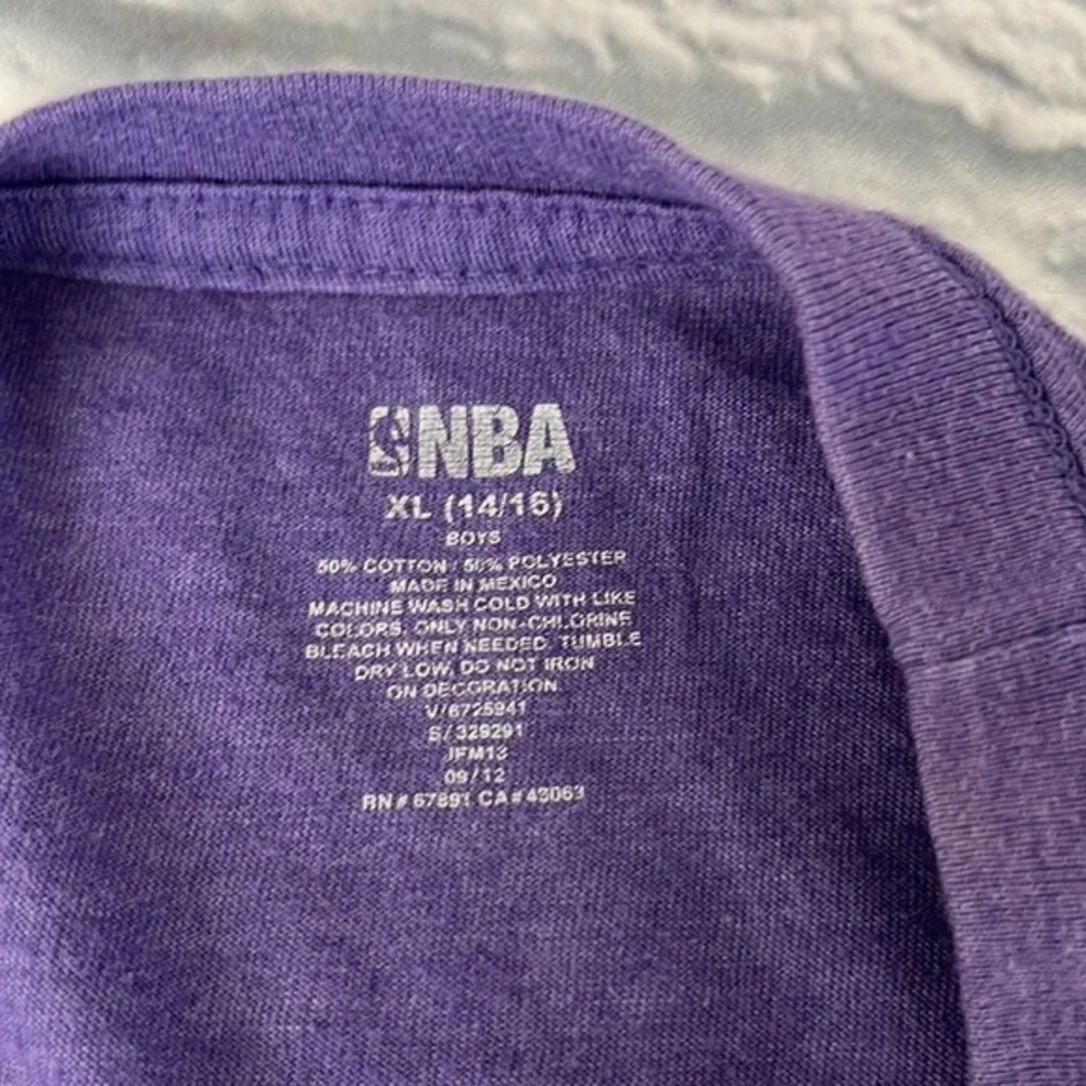 NBA Los Angeles Lakers t-shirt size XL kids - Picture 4 of 7